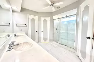 9002 Sabastian Dr, Houston, TX 77083 - Photo 23