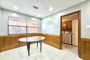 9002 Sabastian Dr, Houston, TX 77083 - Photo 11