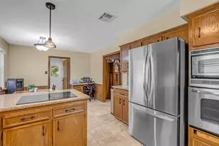 2012 Briar Ln, Richmond, TX 77469 - Photo 13