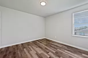 109 Indigo Brush Dr, La Marque, TX 77568 - Photo 5