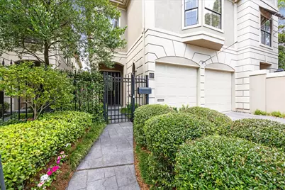 2 S Briar Hollow Lane #2, Houston, TX 77027 - Photo 3