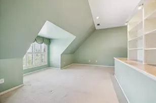 2 S Briar Hollow Ln, Houston, TX 77027 - Photo 29