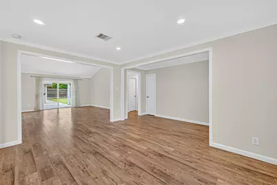 8530 Roos Road, Houston, TX 77036 - Photo 5