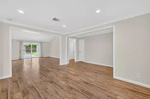 8530 Roos Rd, Houston, TX 77036 - Photo 5