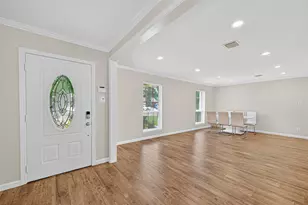 8530 Roos Rd, Houston, TX 77036 - Photo 3