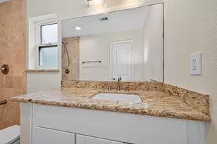 8530 Roos Rd, Houston, TX 77036 - Photo 23