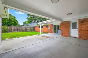 8530 Roos Rd, Houston, TX 77036 - Photo 27