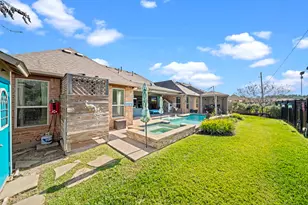 22819 Shieldhall Ln, Tomball, TX 77375 - Photo 3