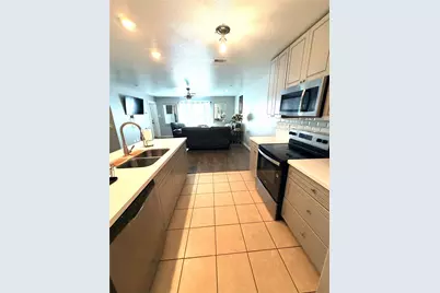 6506 Pine Tree Glen, Houston, TX 77049 - Photo 5
