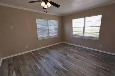 642 5th Street, Dickinson, TX 77539 - Photo 11