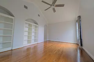 1307 Riverine Ct, Houston, TX 77055 - Photo 43