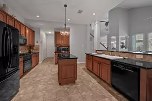 2910 Crescent Oaks Park Ln, Spring, TX 77386 - Photo 13