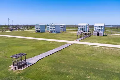611 Arlo Terrace, Crystal Beach, TX 77617 - Photo 3