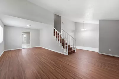 2042 Bridge Cross Lane, Houston, TX 77067 - Photo 5