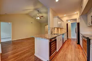 2350 Westcreek Ln, Houston, TX 77027 - Photo 3