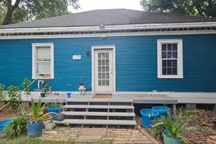 7139 2nd St, Hitchcock, TX 77563 - Photo 1