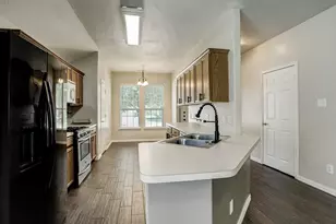 407 Annatto Ln, Crosby, TX 77532 - Photo 7