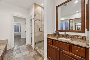 15614 Stone Gables Ln, Houston, TX 77044 - Photo 33