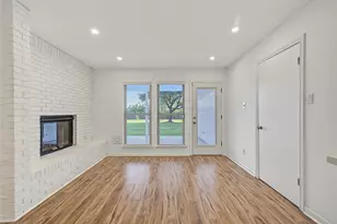 18307 Kings Row, Webster, TX 77058 - Photo 23