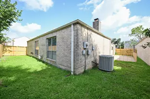 7735 Quail Meadow Dr, Houston, TX 77071 - Photo 43