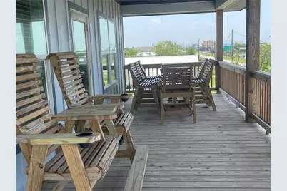 1166 N Monkhouse Drive, Crystal Beach, TX 77650 - Photo 33