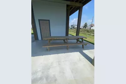 1166 N Monkhouse Drive, Crystal Beach, TX 77650 - Photo 35