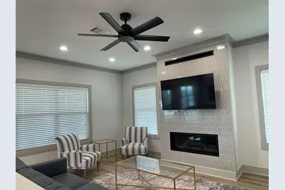 1166 N Monkhouse Drive, Crystal Beach, TX 77650 - Photo 5