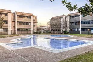 3075 Walnut Bend Ln, Houston, TX 77042 - Photo 3