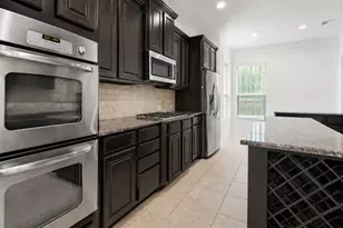 51 Prairie Falcon, The Woodlands, TX 77389 - Photo 15