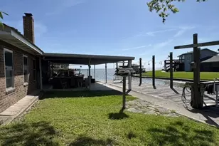 118 Gov Sterling Cir, Point Blank, TX 77364 - Photo 17