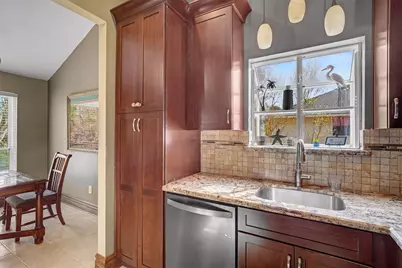 2205 Mission Street, Kemah, TX 77565 - Photo 9