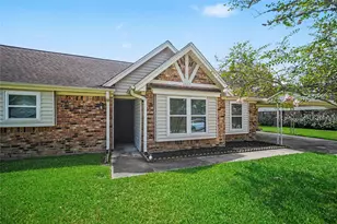 1909 Adams St, Alvin, TX 77511 - Photo 3