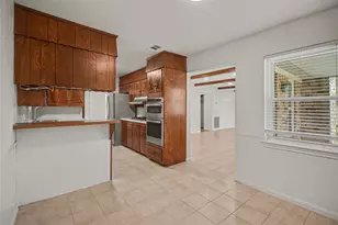 1909 Adams St, Alvin, TX 77511 - Photo 13