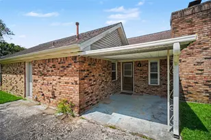 1909 Adams St, Alvin, TX 77511 - Photo 31