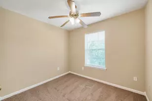 24023 Strong Pine Dr, Houston, TX 77336 - Photo 9