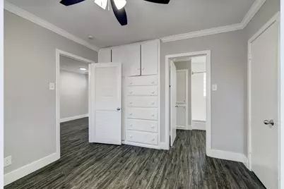 3618 Garrott Street #7, Houston, TX 77006 - Photo 9