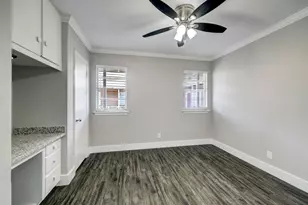 3618 Garrott St, Houston, TX 77006 - Photo 7