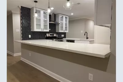 10610 Chevy Chase Drive, Houston, TX 77042 - Photo 7