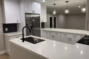 10610 Chevy Chase Dr, Houston, TX 77042 - Photo 9