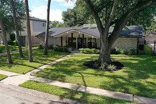 10610 Chevy Chase Dr, Houston, TX 77042 - Photo 3