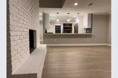 10610 Chevy Chase Drive, Houston, TX 77042 - Photo 5