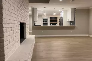 10610 Chevy Chase Dr, Houston, TX 77042 - Photo 5