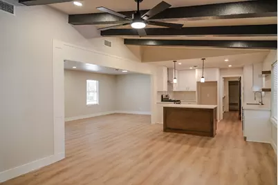 800 Rosewood Drive, Baytown, TX 77520 - Photo 7