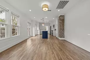 724 E 21st St, Houston, TX 77008 - Photo 13