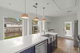 724 E 21st St, Houston, TX 77008 - Photo 19