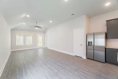 10696 Wild Chives, Conroe, TX 77385 - Photo 9