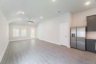 10696 Wild Chives, Conroe, TX 77385 - Photo 9