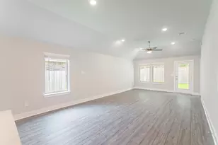 10696 Wild Chives, Conroe, TX 77385 - Photo 13