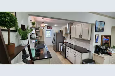 1002 Staples Avenue, Seabrook, TX 77586 - Photo 9