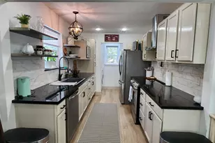 1002 Staples Ave, Seabrook, TX 77586 - Photo 7